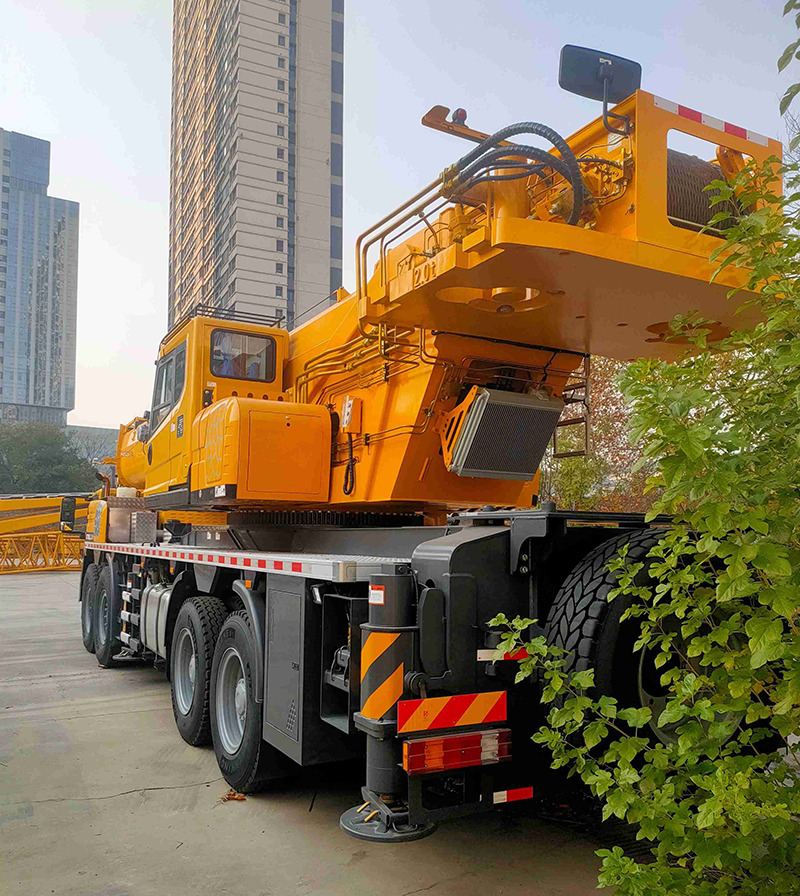 XCMG XCT100L7-I 100ton used pickup mobile hoist crane price - Autoceltnis: foto 3 XCMG XCT100L7-I 100ton used pickup mobile hoist crane price - Autoceltnis: foto 3