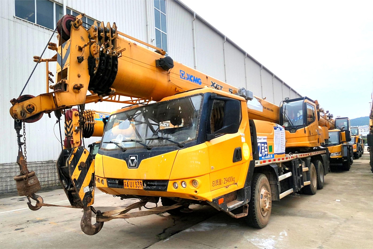 XCMG XCT20L5 20ton used 5-section mobile hydraulic truck crane price - Autoceltnis: foto 3 XCMG XCT20L5 20ton used 5-section mobile hydraulic truck crane price - Autoceltnis: foto 3