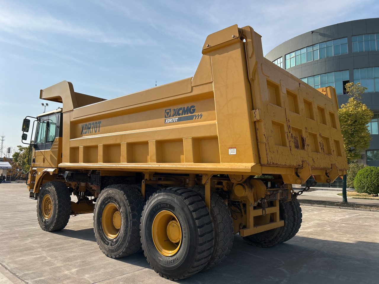 XCMG XDR70T second hand mining dump truck price - Kalnrūpniecības mašīna: foto 4 XCMG XDR70T second hand mining dump truck price - Kalnrūpniecības mašīna: foto 4