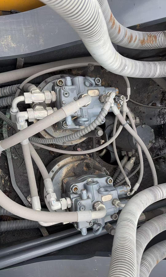 Kāpurķēžu ekskavators XCMG XE690DK heavy duty used excavator crawler price: foto 8