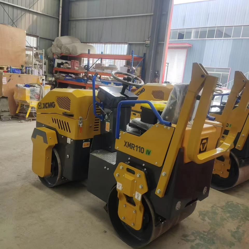 XCMG XMR110 1ton samll road roller hydraulic vibratory compator price - Mini-veltnis: foto 3 XCMG XMR110 1ton samll road roller hydraulic vibratory compator price - Mini-veltnis: foto 3