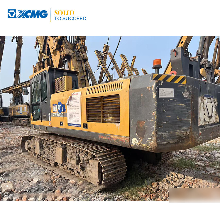 XCMG XR180D used rotary drilling rig machine for sale - Urbšanas mašīna: foto 1 XCMG XR180D used rotary drilling rig machine for sale - Urbšanas mašīna: foto 1