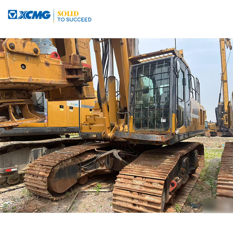 XCMG XR220D mobile crawler rotary drilling rig 25m - Urbšanas mašīna: foto 1 XCMG XR220D mobile crawler rotary drilling rig 25m - Urbšanas mašīna: foto 1