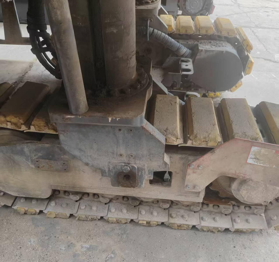 XCMG certified used cold milling planer machine XM200KⅡfor sale - Asfalta frēze: foto 4 XCMG certified used cold milling planer machine XM200KⅡfor sale - Asfalta frēze: foto 4