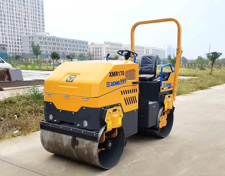 XCMG official brand new 1.7 ton small road roller XMR170 - Mini-veltnis: foto 4 XCMG official brand new 1.7 ton small road roller XMR170 - Mini-veltnis: foto 4