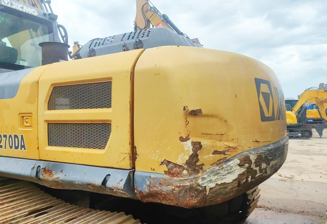 XCMG used 27ton crawler excavator XE270DK price - Kāpurķēžu ekskavators: foto 4 XCMG used 27ton crawler excavator XE270DK price - Kāpurķēžu ekskavators: foto 4