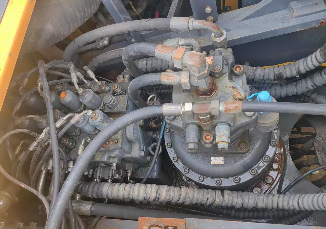 XCMG used hydraulic excavator XE490DK 49ton for sale - Kāpurķēžu ekskavators: foto 5 XCMG used hydraulic excavator XE490DK 49ton for sale - Kāpurķēžu ekskavators: foto 5