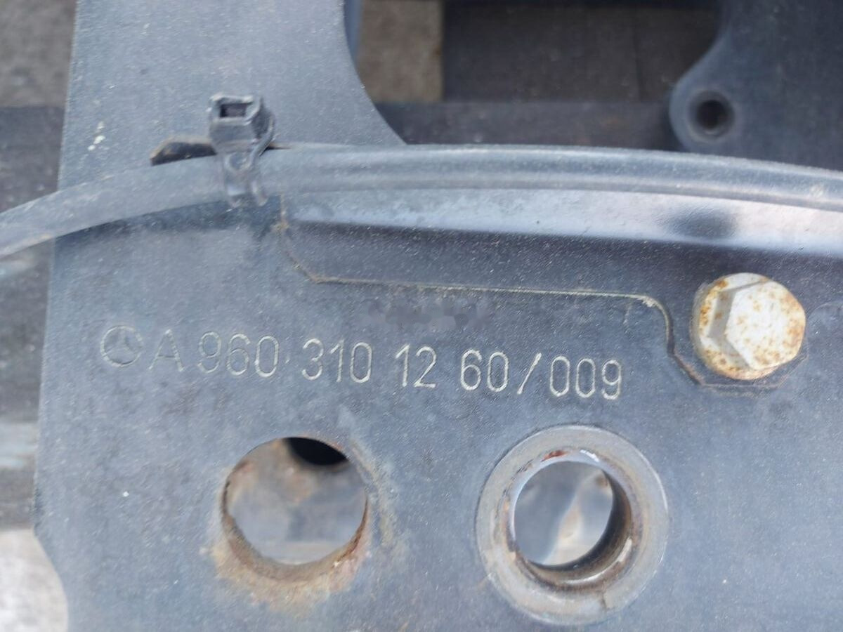 Cabin suspension A Mercedes-Benz ACTROS MP4 truck - Kabīnes piekare - Kravas automašīna: foto 3 Cabin suspension A Mercedes-Benz ACTROS MP4 truck - Kabīnes piekare - Kravas automašīna: foto 3