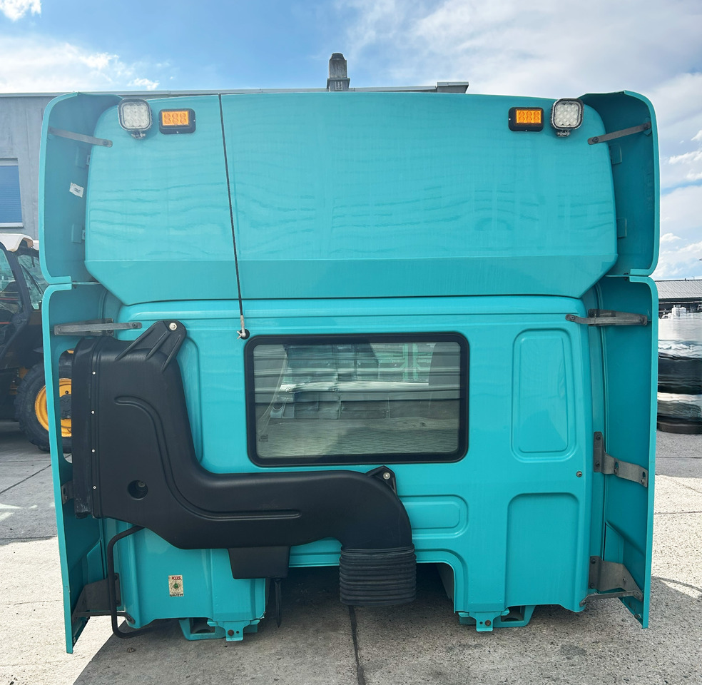 DAF CF EURO 6 SPACE CAB - Kabīne: foto 5 DAF CF EURO 6 SPACE CAB - Kabīne: foto 5