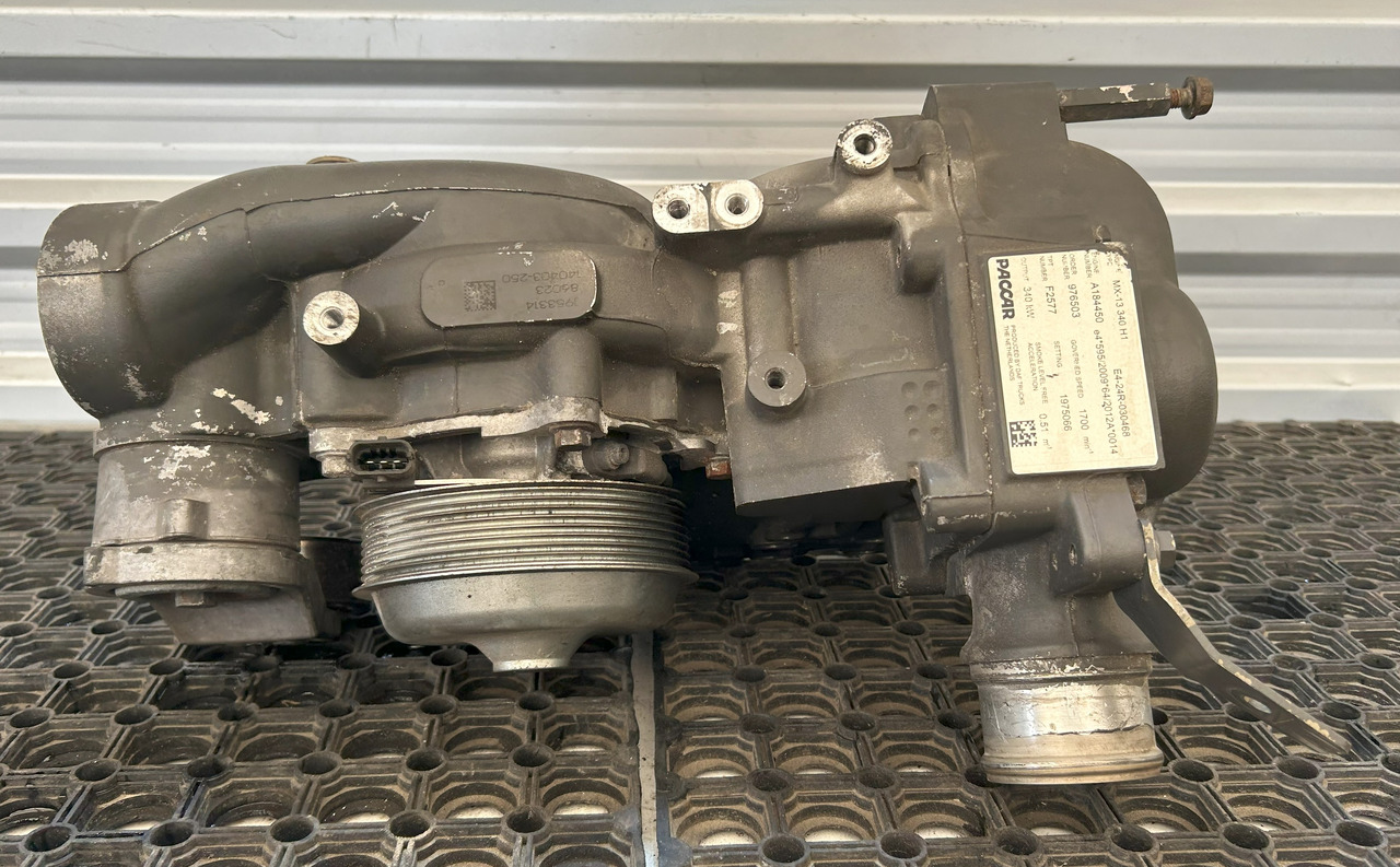 DAF COOLANT PUMP DAF XF 106 - Dzesēšanas šķidruma sūknis: foto 1 DAF COOLANT PUMP DAF XF 106 - Dzesēšanas šķidruma sūknis: foto 1