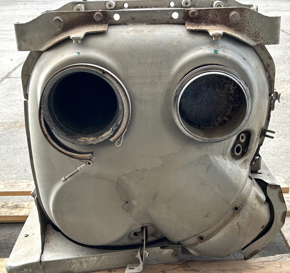 DAF SCR CATALYTIC CONVERTER FOR DAF XF 106 - Katalizators: foto 5 DAF SCR CATALYTIC CONVERTER FOR DAF XF 106 - Katalizators: foto 5