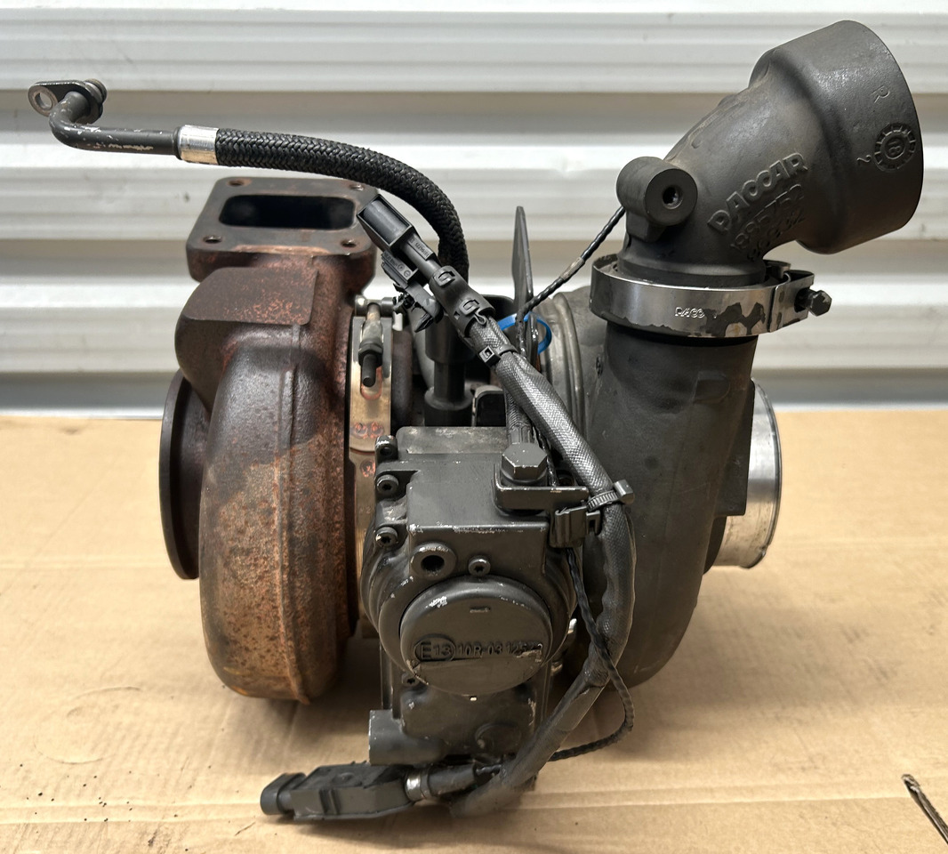 DAF TURBOCHARGER WITH VTG DAF XF 106 480 - Turbīna: foto 1 DAF TURBOCHARGER WITH VTG DAF XF 106 480 - Turbīna: foto 1