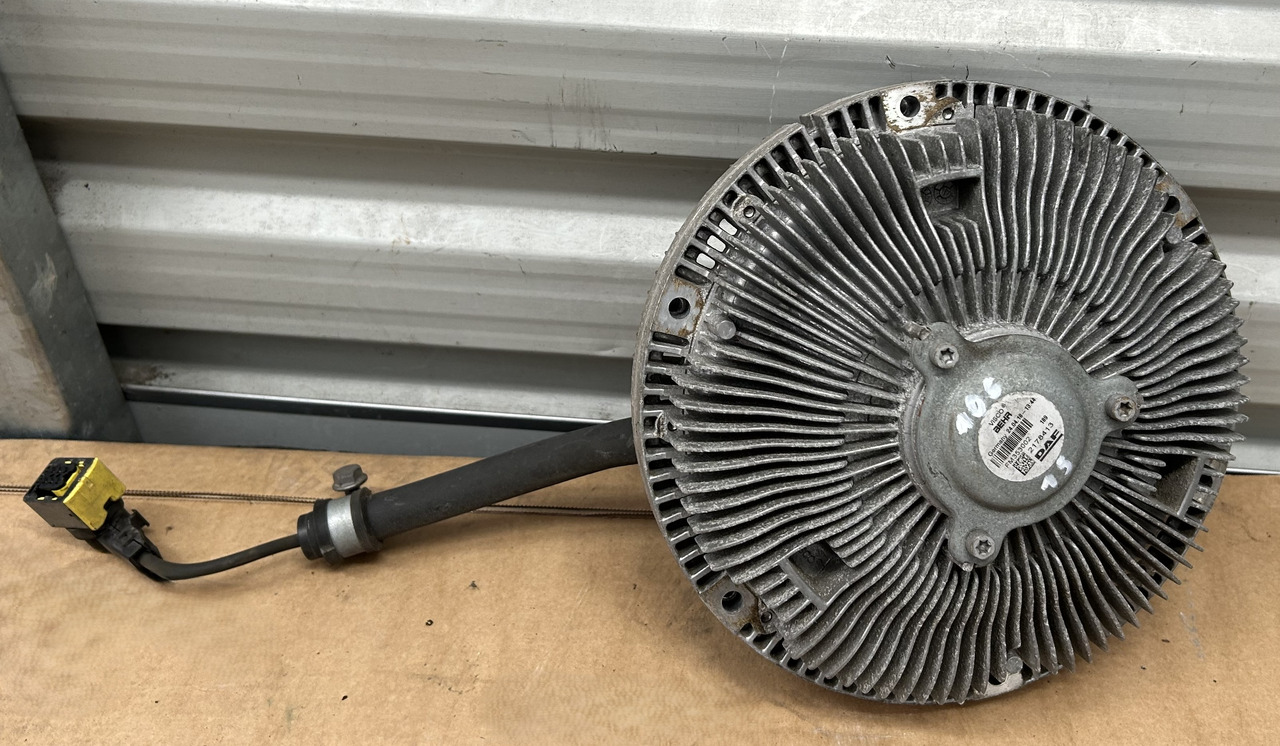DAF VISCOTIC CLUTCH VISCO DAF XF 106 2178413 - Ventilators: foto 1 DAF VISCOTIC CLUTCH VISCO DAF XF 106 2178413 - Ventilators: foto 1