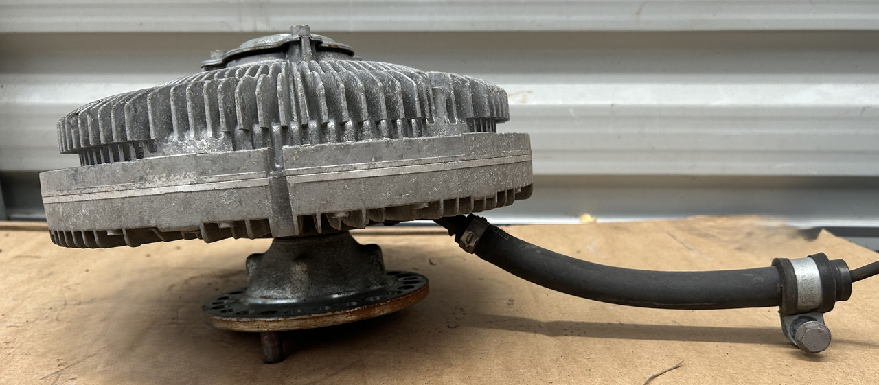 DAF VISCOTIC CLUTCH VISCO DAF XF 106 2178413 - Ventilators: foto 4 DAF VISCOTIC CLUTCH VISCO DAF XF 106 2178413 - Ventilators: foto 4