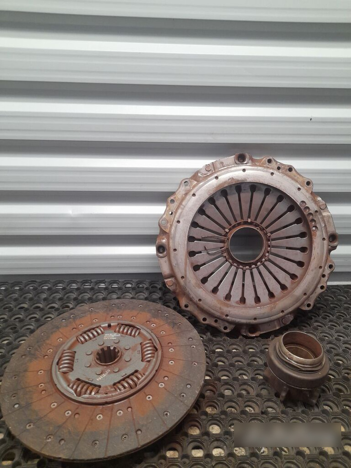 DAF XF 106 DOCISK +TARCZA - Sajūgs un rezerves daļas - Kravas automašīna: foto 1 DAF XF 106 DOCISK +TARCZA - Sajūgs un rezerves daļas - Kravas automašīna: foto 1