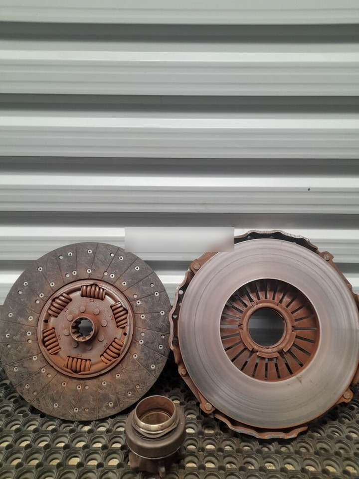 DAF XF 106 DOCISK +TARCZA - Sajūgs un rezerves daļas - Kravas automašīna: foto 2 DAF XF 106 DOCISK +TARCZA - Sajūgs un rezerves daļas - Kravas automašīna: foto 2