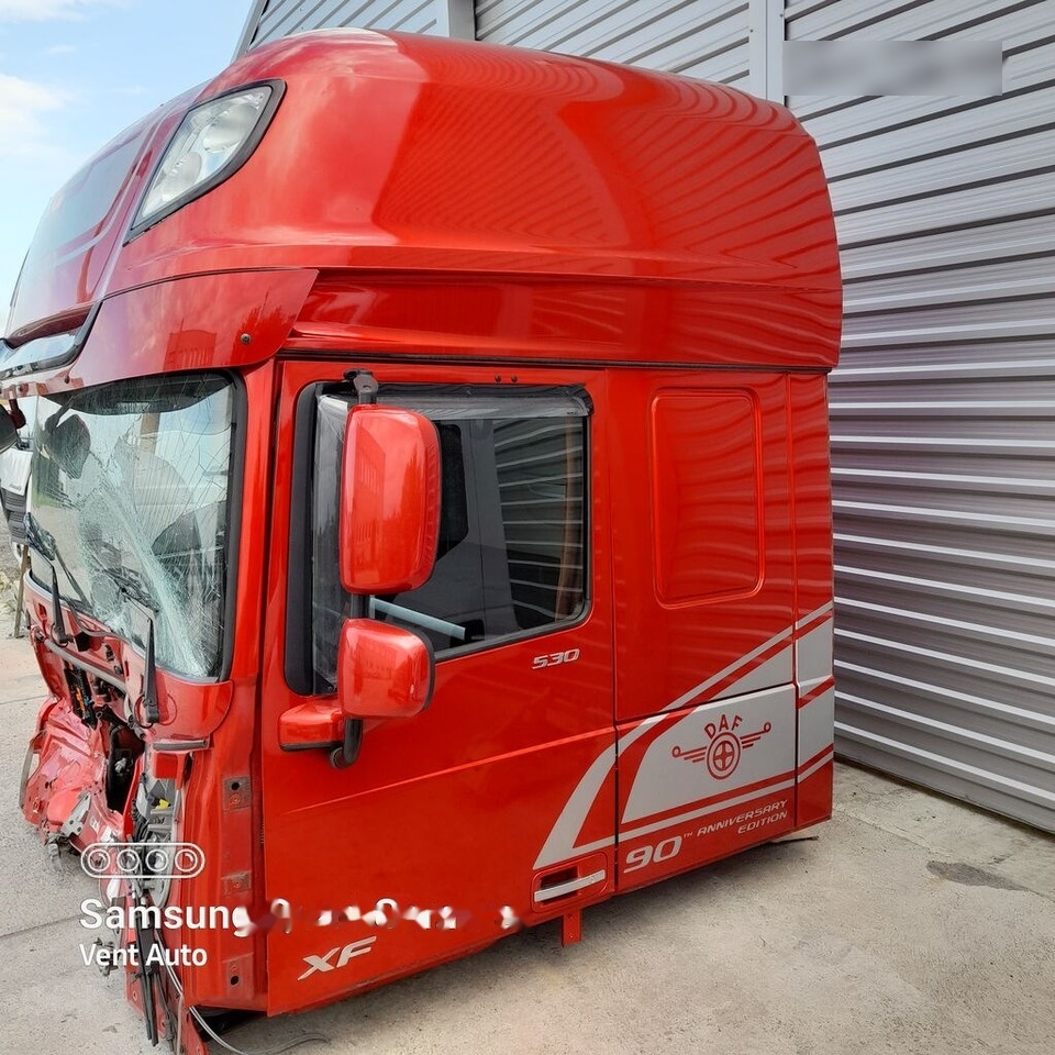 DAF XF 106 SUPER SPACE CAB LIFT FAHRERHAUS CABINE truck - Kabīne - Kravas automašīna: foto 2 DAF XF 106 SUPER SPACE CAB LIFT FAHRERHAUS CABINE truck - Kabīne - Kravas automašīna: foto 2