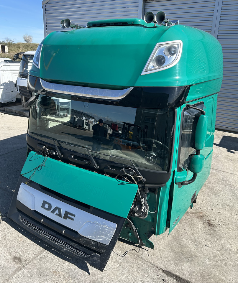 DAF XF 106 SUPER SPACE CAB LIFT truck - Kabīne - Kravas automašīna: foto 4 DAF XF 106 SUPER SPACE CAB LIFT truck - Kabīne - Kravas automašīna: foto 4