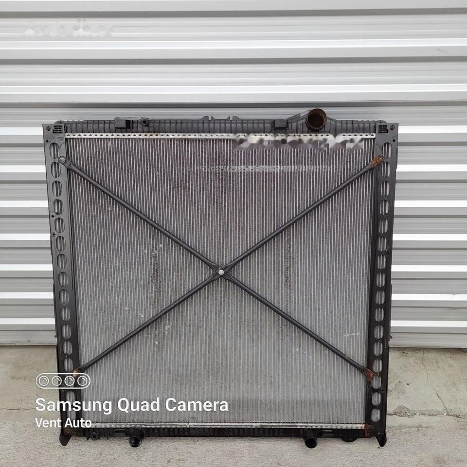 DAF xf 106 125896 truck - Radiators - Kravas automašīna: foto 2 DAF xf 106 125896 truck - Radiators - Kravas automašīna: foto 2