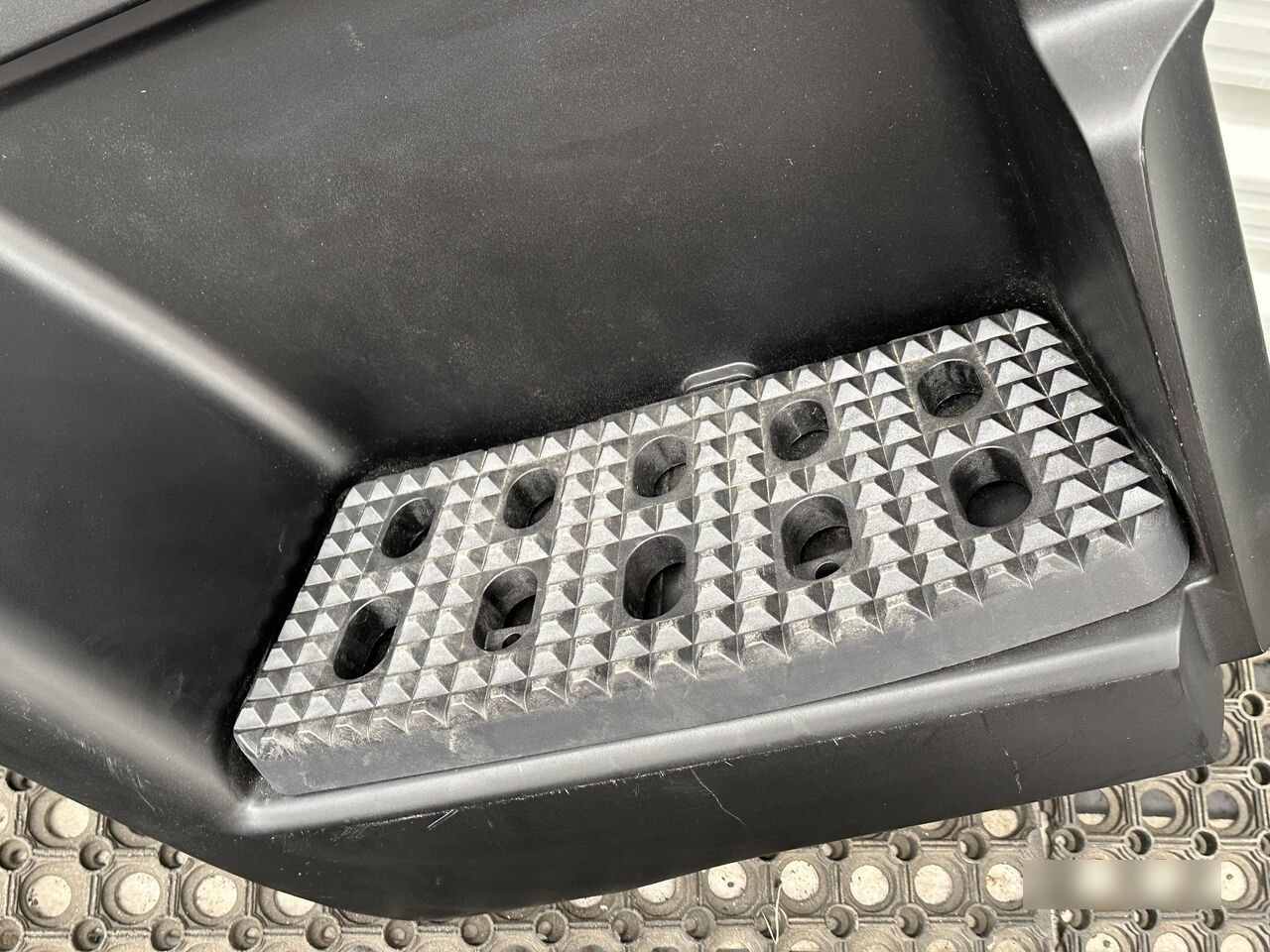 IVECO EUROCARGO RIGHT 500343257 IVECO 500343257 - Pakāpiens - Kravas automašīna: foto 3 IVECO EUROCARGO RIGHT 500343257 IVECO 500343257 - Pakāpiens - Kravas automašīna: foto 3