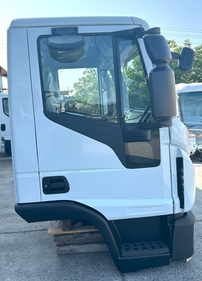 Jaunā Kabīne - Vieglā automašīna IVECO Eurocargo 75 DAY cabine Fahrerhaus Cab 2025: foto 8