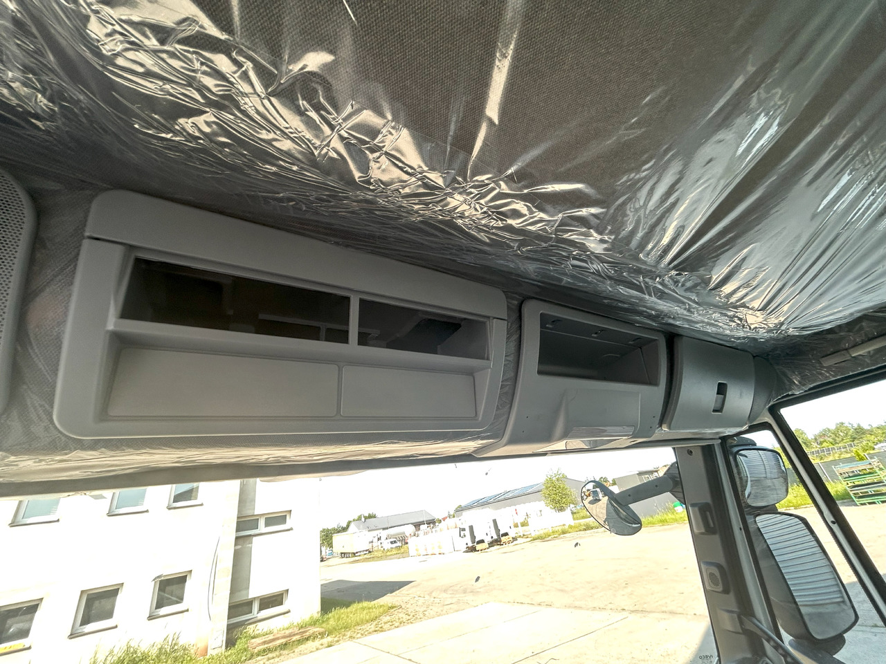 Jaunā Kabīne - Vieglā automašīna IVECO Eurocargo 75 DAY cabine Fahrerhaus Cab 2025: foto 23