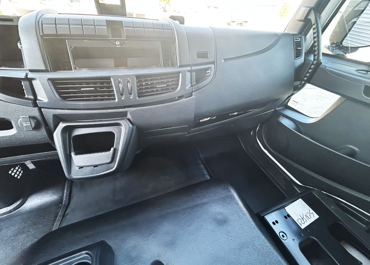 Jaunā Kabīne - Vieglā automašīna IVECO Eurocargo 75 DAY cabine Fahrerhaus Cab 2025: foto 22