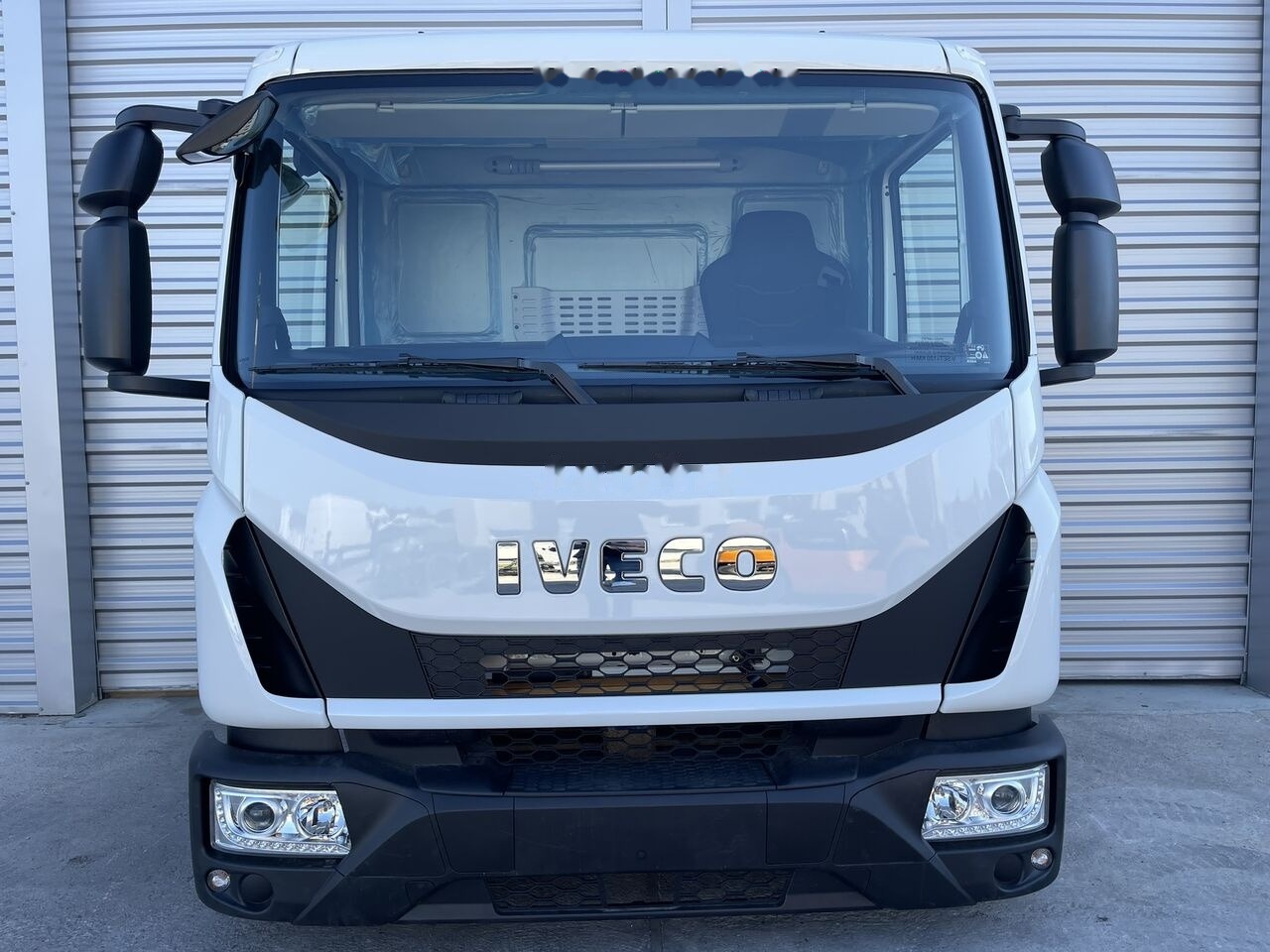 IVECO Eurocargo for IVECO Eurocargo DAY cabine - Kabīne - Vieglā automašīna: foto 4 IVECO Eurocargo for IVECO Eurocargo DAY cabine - Kabīne - Vieglā automašīna: foto 4