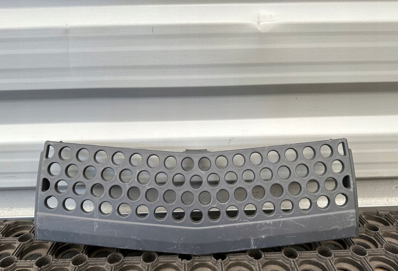 KRATKA ATRAPA A9608850153 Mercedes-Benz ACTROS MP4 A9608850153 truck - Radiatora reste - Kravas automašīna: foto 1 KRATKA ATRAPA A9608850153 Mercedes-Benz ACTROS MP4 A9608850153 truck - Radiatora reste - Kravas automašīna: foto 1