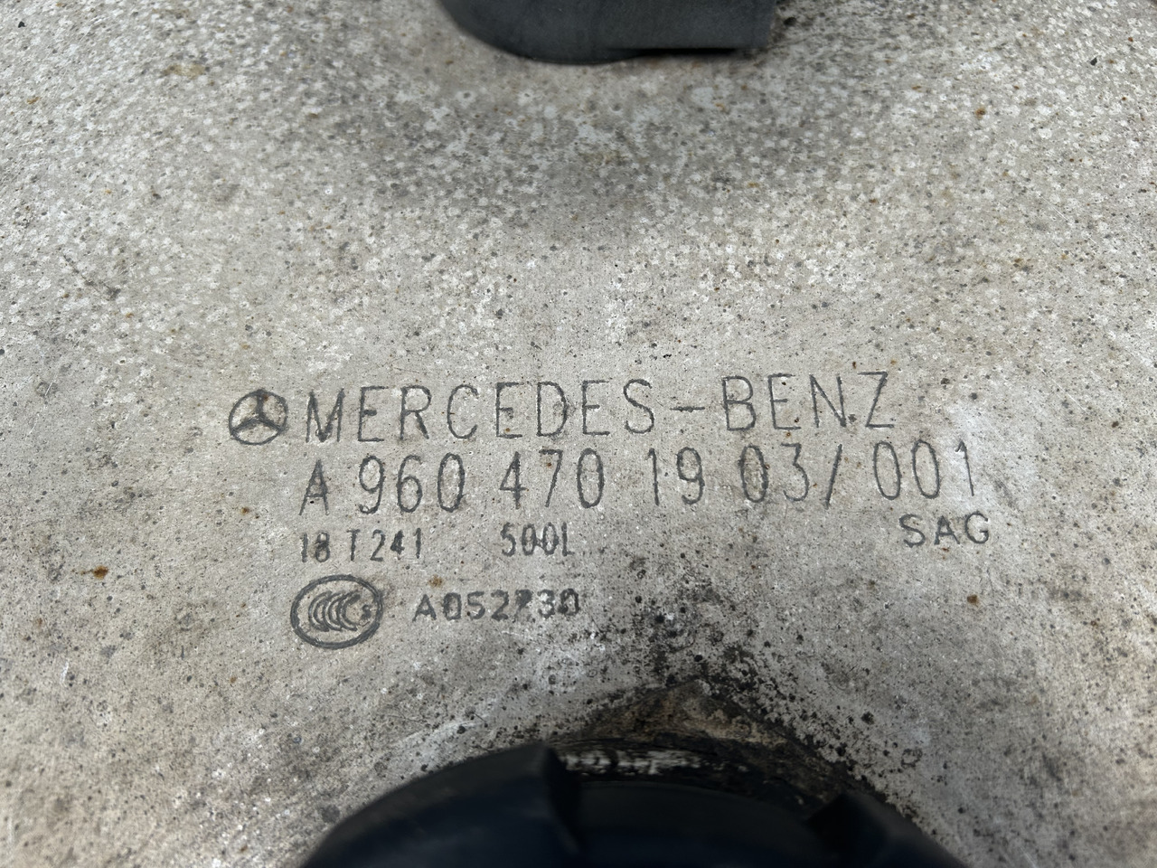 MERCEDES ACTROS MP4 FUEL TANK 500L - Degvielas tvertne: foto 2 MERCEDES ACTROS MP4 FUEL TANK 500L - Degvielas tvertne: foto 2