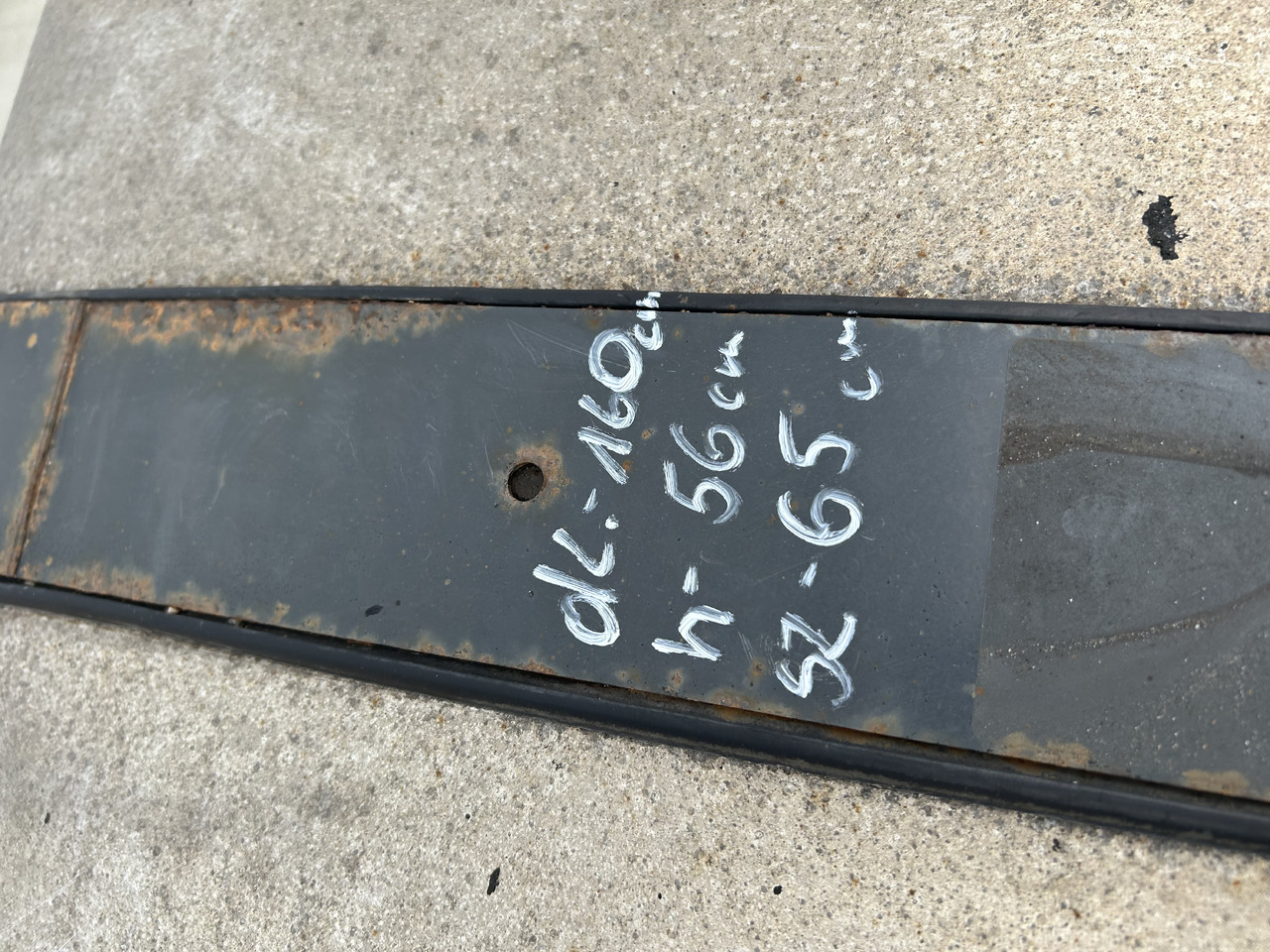 MERCEDES ACTROS MP4 FUEL TANK 500L - Degvielas tvertne: foto 3 MERCEDES ACTROS MP4 FUEL TANK 500L - Degvielas tvertne: foto 3