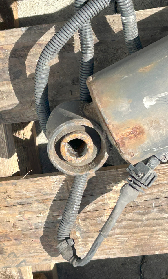 MERCEDES ACTROS MP4 SUSPENSION SHOCK ABSORBER - Amortizators: foto 4 MERCEDES ACTROS MP4 SUSPENSION SHOCK ABSORBER - Amortizators: foto 4
