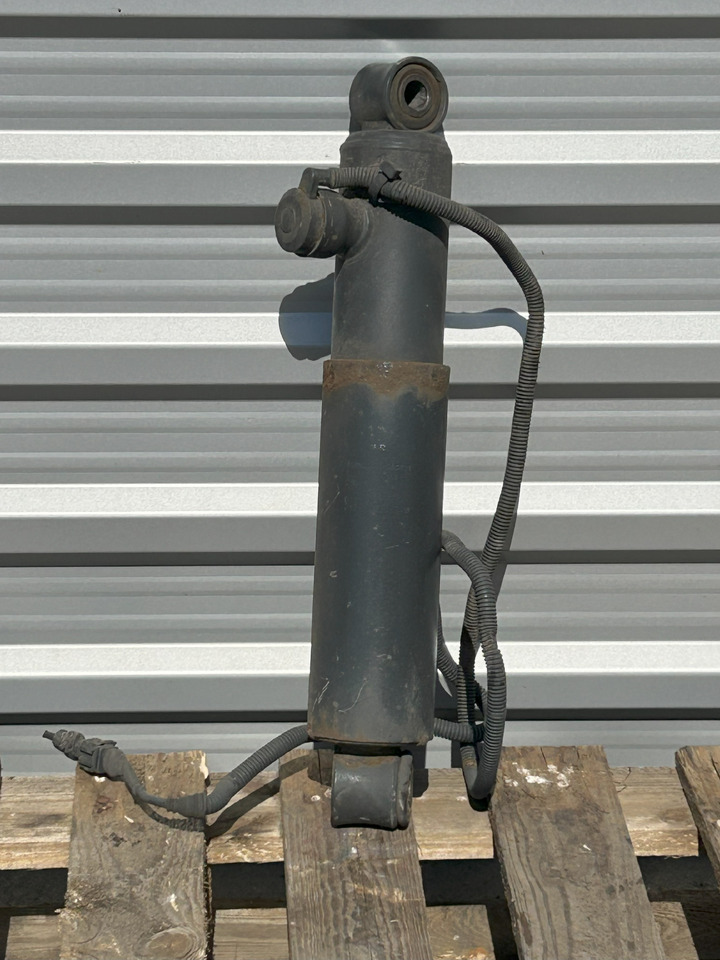 MERCEDES ACTROS MP4 SUSPENSION SHOCK ABSORBER - Amortizators: foto 1 MERCEDES ACTROS MP4 SUSPENSION SHOCK ABSORBER - Amortizators: foto 1