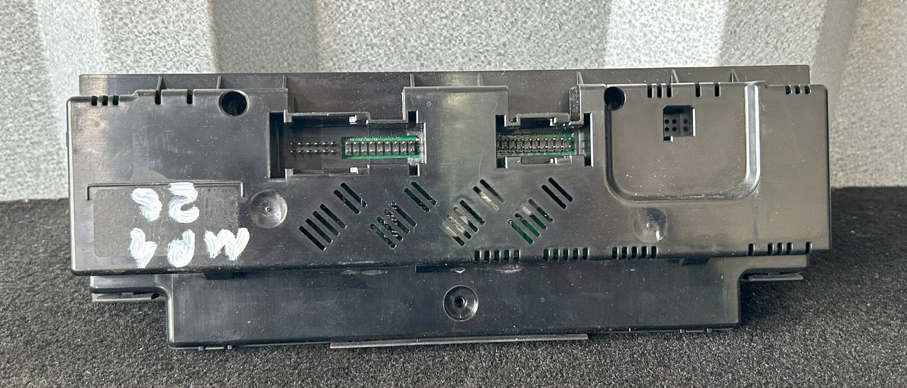 MERCEDES AIR CONDITIONING CONTROL PANEL AROCS MP4 - Gaisa kondicionēšanas daļa: foto 2 MERCEDES AIR CONDITIONING CONTROL PANEL AROCS MP4 - Gaisa kondicionēšanas daļa: foto 2