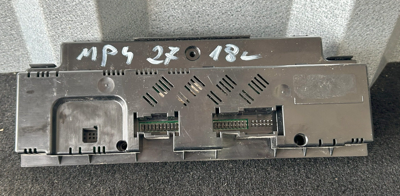 MERCEDES AIR CONDITIONING CONTROL PANEL AROCS MP4 - Gaisa kondicionēšanas daļa: foto 2 MERCEDES AIR CONDITIONING CONTROL PANEL AROCS MP4 - Gaisa kondicionēšanas daļa: foto 2