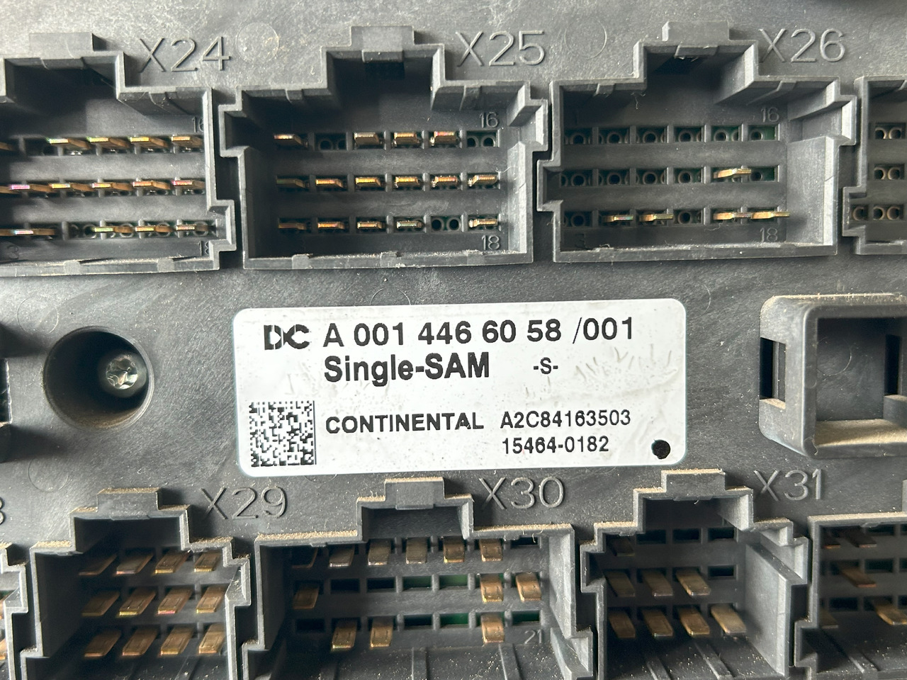 MERCEDES AROCS MP4 A FUSE MODULE SAM - Drošinātājs: foto 2 MERCEDES AROCS MP4 A FUSE MODULE SAM - Drošinātājs: foto 2