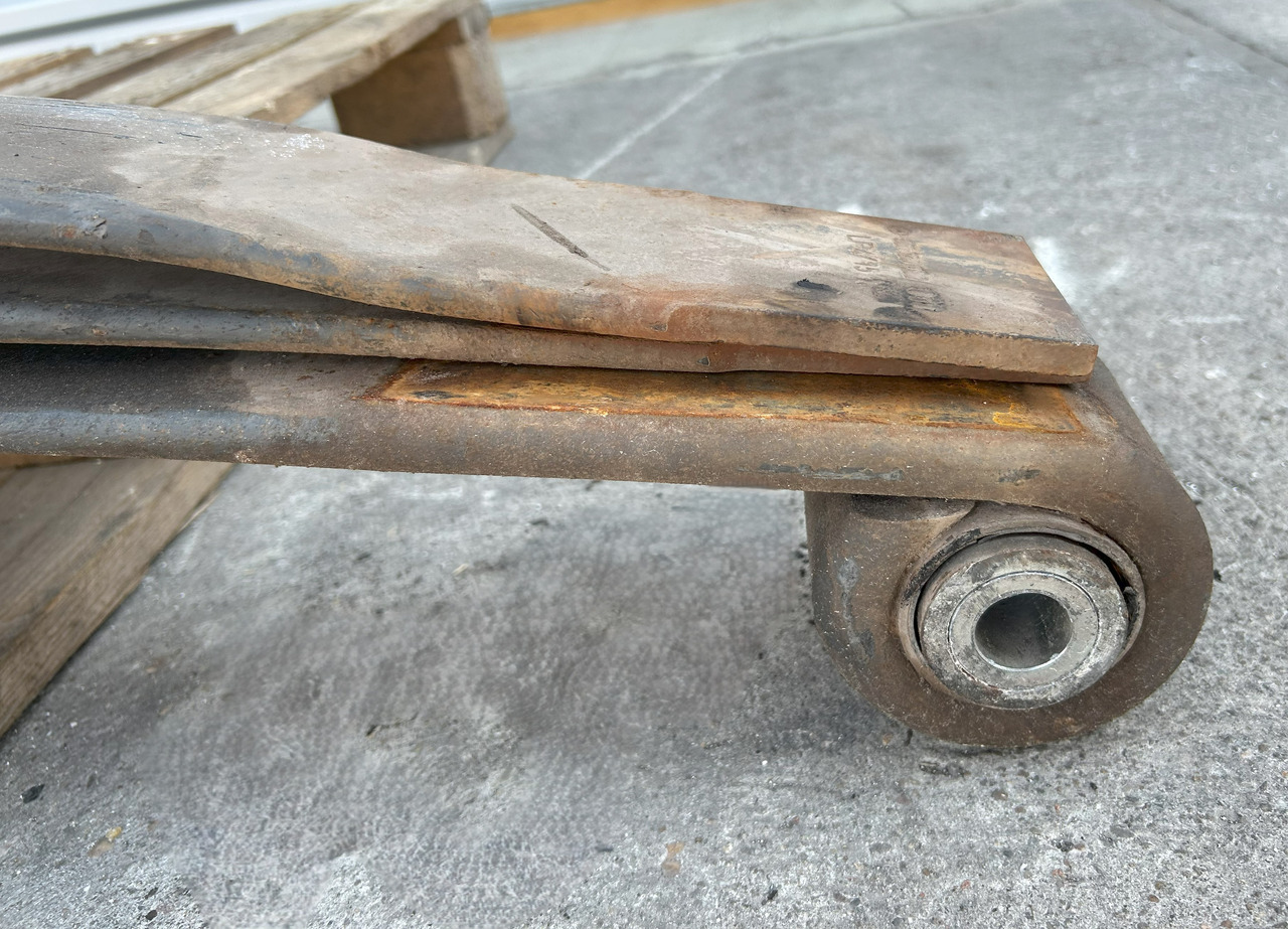 MERCEDES-BENZ 3-LEAF SPRING FRONT FOR MERCEDES AROCS MP4 - Tērauda piekare: foto 2 MERCEDES-BENZ 3-LEAF SPRING FRONT FOR MERCEDES AROCS MP4 - Tērauda piekare: foto 2