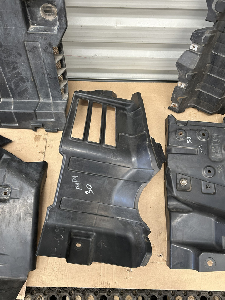 MERCEDES-BENZ ACTROS MP4 BIGSPACE ENGINE SOUNDPROOFING COVER KIT - Virsbūve un ārpuse - Kravas automašīna: foto 5 MERCEDES-BENZ ACTROS MP4 BIGSPACE ENGINE SOUNDPROOFING COVER KIT - Virsbūve un ārpuse - Kravas automašīna: foto 5