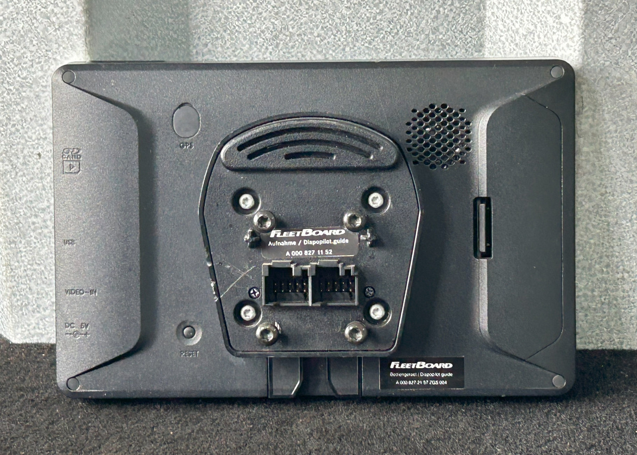 MERCEDES-BENZ ACTROS MP4 FLEETBOARD DISPLAY SCREEN WITH BRACKET - Navigācijas sistēma: foto 2 MERCEDES-BENZ ACTROS MP4 FLEETBOARD DISPLAY SCREEN WITH BRACKET - Navigācijas sistēma: foto 2