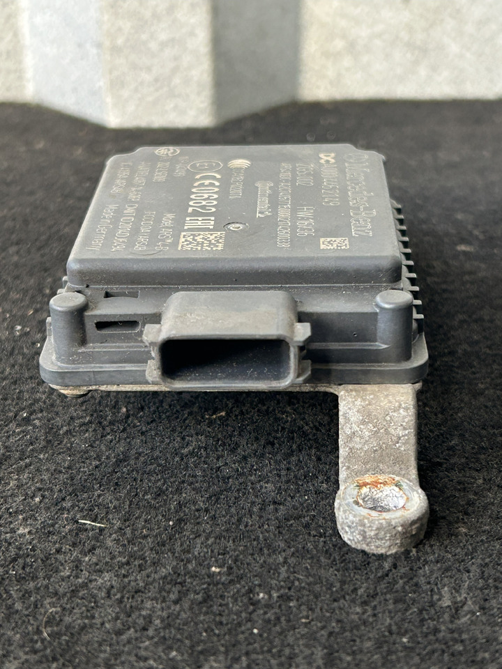 MERCEDES-BENZ RADAR DISTRONIC ACTROS MP4 - Elektroniskais vadības bloks (ECU): foto 3 MERCEDES-BENZ RADAR DISTRONIC ACTROS MP4 - Elektroniskais vadības bloks (ECU): foto 3