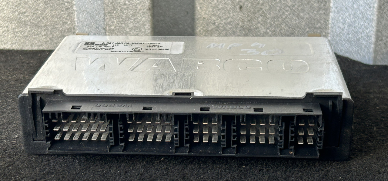 MERCEDES EBS CONTROLLER ACTROS MP4 - Elektroniskais vadības bloks (ECU): foto 4 MERCEDES EBS CONTROLLER ACTROS MP4 - Elektroniskais vadības bloks (ECU): foto 4