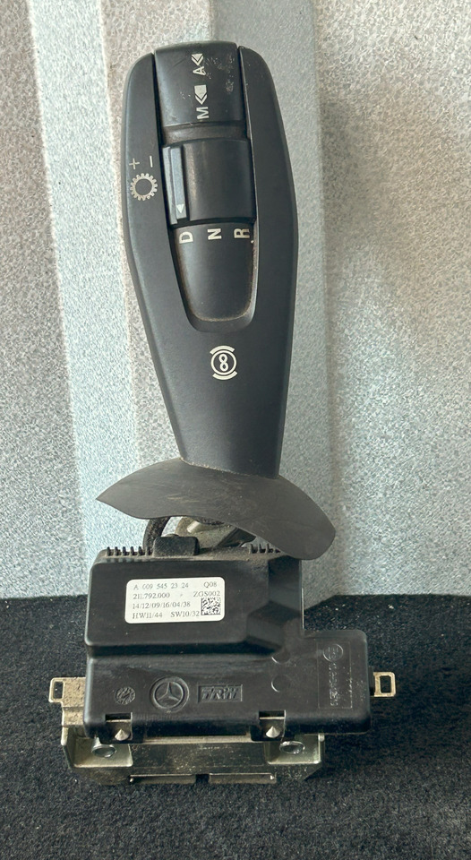 MERCEDES GEAR SHIFT PAPER ACTROS MP4 - Pārnesumu svira: foto 3 MERCEDES GEAR SHIFT PAPER ACTROS MP4 - Pārnesumu svira: foto 3