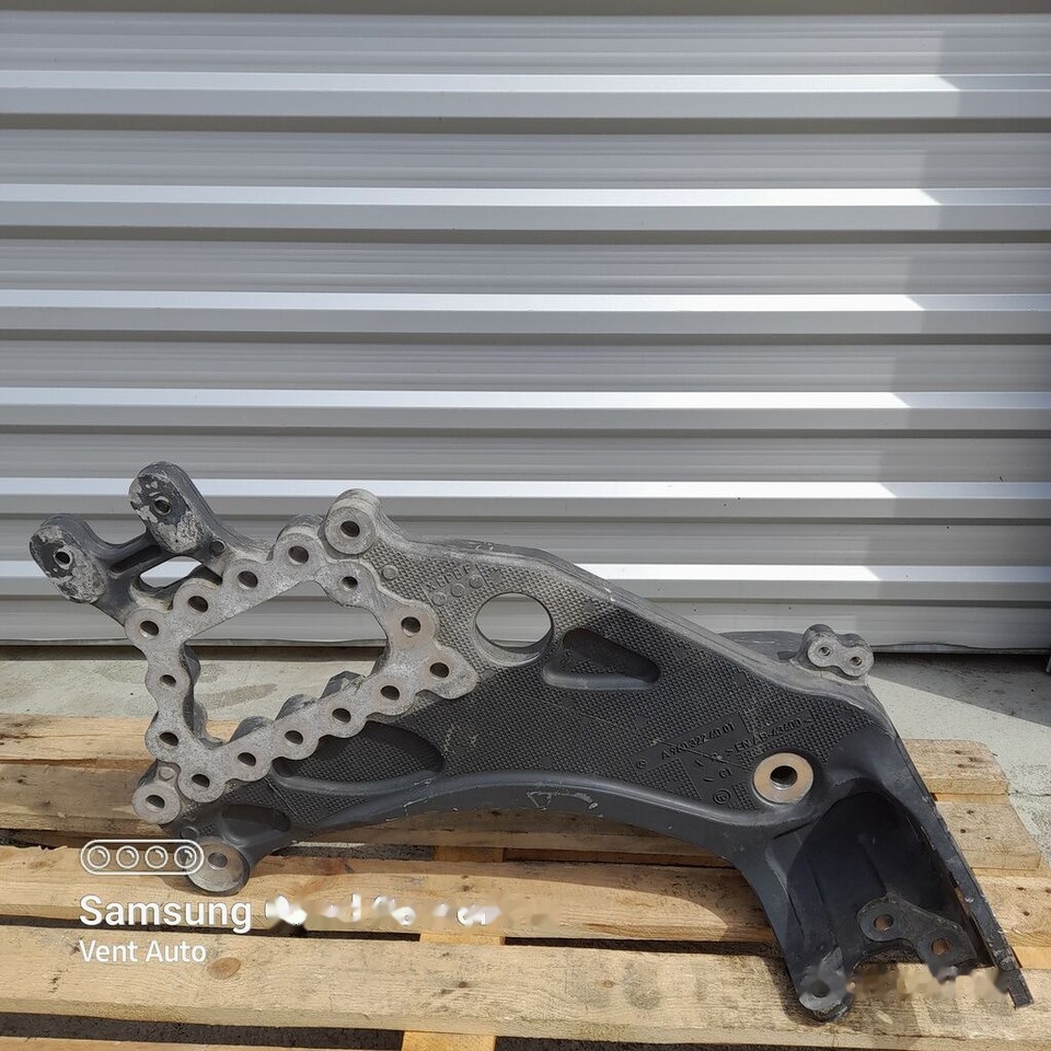 MOCOWANIE/ WSPORNIK RESORA RIGHT Mercedes-Benz ACTROS MP4 A9603224001 Mercedes-Benz A9603224001 - Kabīnes piekare - Kravas automašīna: foto 1 MOCOWANIE/ WSPORNIK RESORA RIGHT Mercedes-Benz ACTROS MP4 A9603224001 Mercedes-Benz A9603224001 - Kabīnes piekare - Kravas automašīna: foto 1