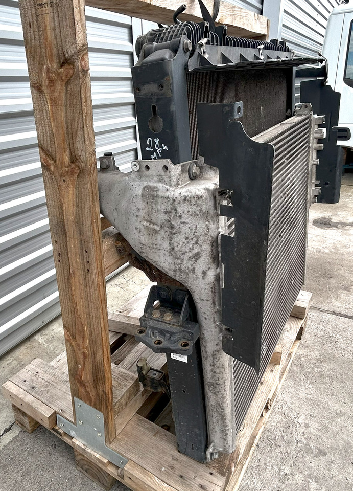 Radiators Mercedes ACTROS MP4 COOLERS SET: foto 7 Radiators Mercedes ACTROS MP4 COOLERS SET: foto 7