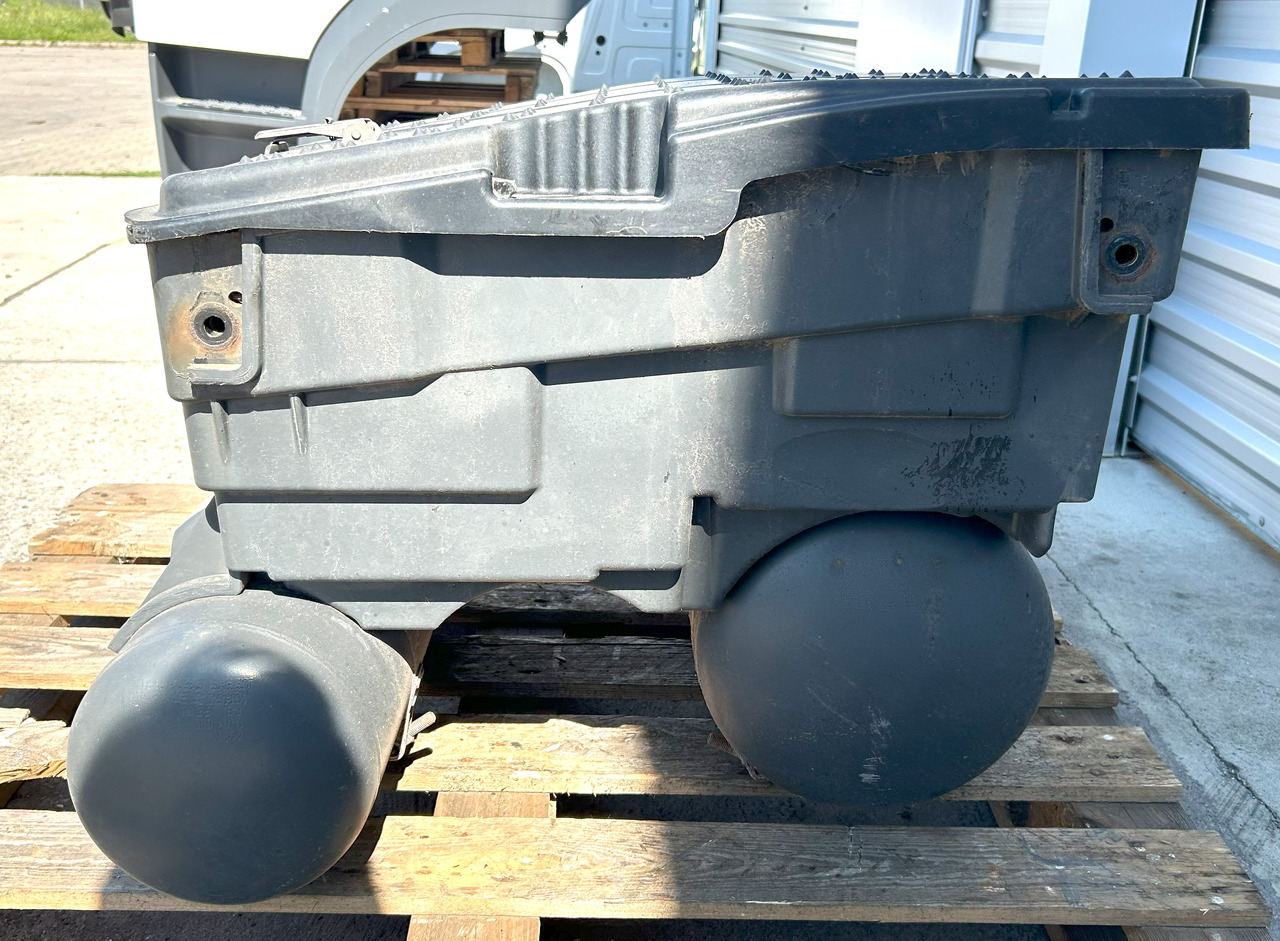 Mercedes AROCS MP4 BATTERY BOX WITH CYLINDERS - Akumulators - Kravas automašīna: foto 4 Mercedes AROCS MP4 BATTERY BOX WITH CYLINDERS - Akumulators - Kravas automašīna: foto 4