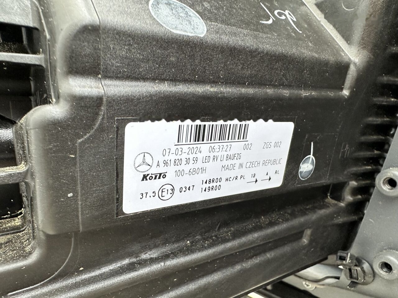 Mercedes-Benz ACTROS MP4 MP5 A9618203159 A9618203059 Mercedes-Benz A 9608801690 A9618203159 A9618203059 - Buferis - Kravas automašīna: foto 5 Mercedes-Benz ACTROS MP4 MP5 A9618203159 A9618203059 Mercedes-Benz A 9608801690 A9618203159 A9618203059 - Buferis - Kravas automašīna: foto 5