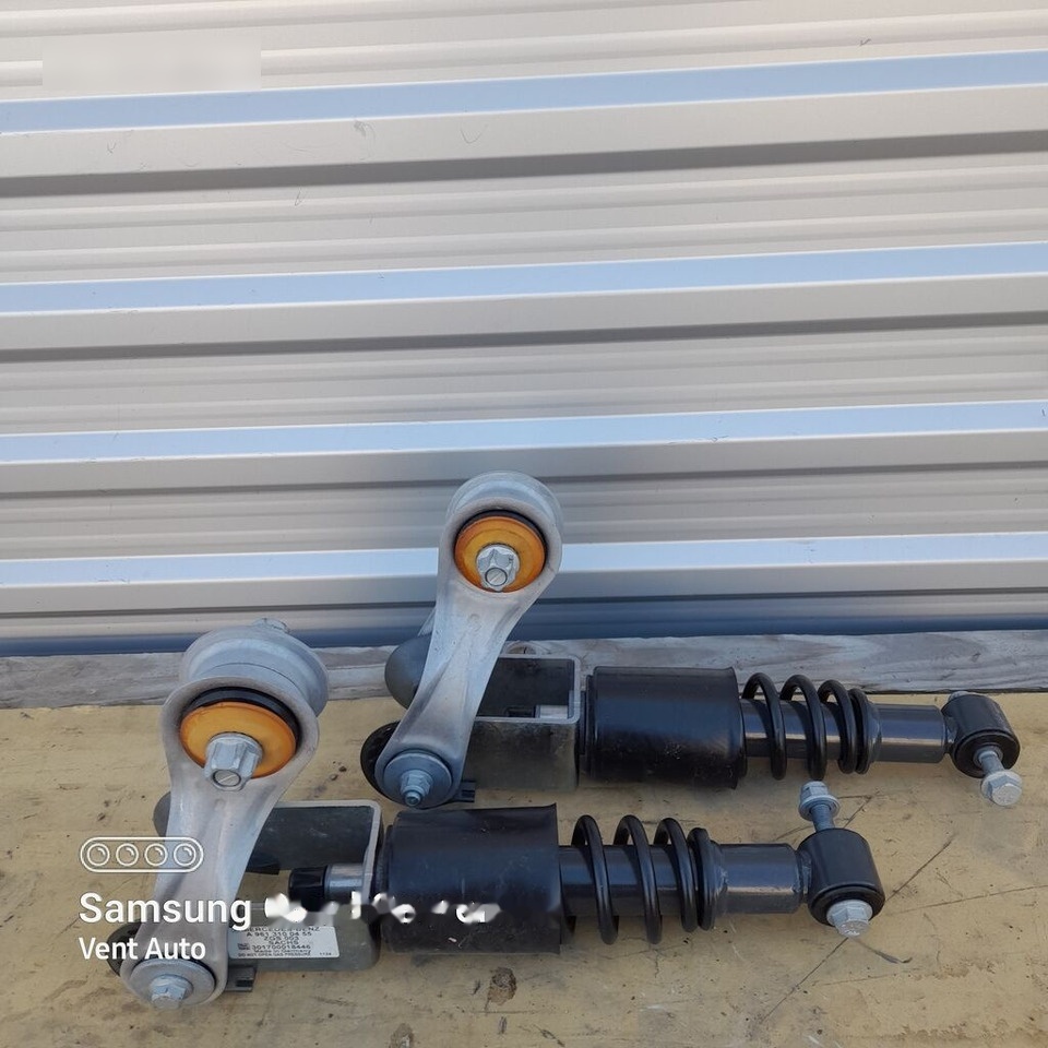 Mercedes-Benz ACTROS MP5 A9613100455 / A9613105255 / A9623101955 Mercedes-Benz A9613100455 / A9613105255 / A9623101955 - Amortizators - Kravas automašīna: foto 4 Mercedes-Benz ACTROS MP5 A9613100455 / A9613105255 / A9623101955 Mercedes-Benz A9613100455 / A9613105255 / A9623101955 - Amortizators - Kravas automašīna: foto 4