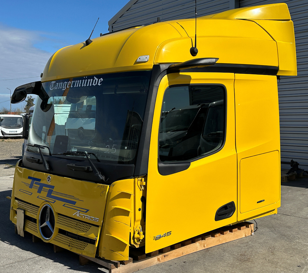 Mercedes-Benz ACTROS MP5 STREAM SPACE - Kabīne - Kravas automašīna: foto 4 Mercedes-Benz ACTROS MP5 STREAM SPACE - Kabīne - Kravas automašīna: foto 4