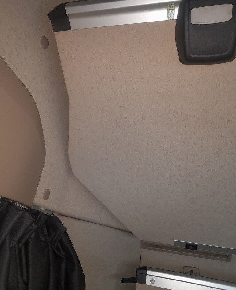 Mercedes-Benz ACTROS Mercedes-Benz - Kabīne un interjers - Kravas automašīna: foto 4 Mercedes-Benz ACTROS Mercedes-Benz - Kabīne un interjers - Kravas automašīna: foto 4