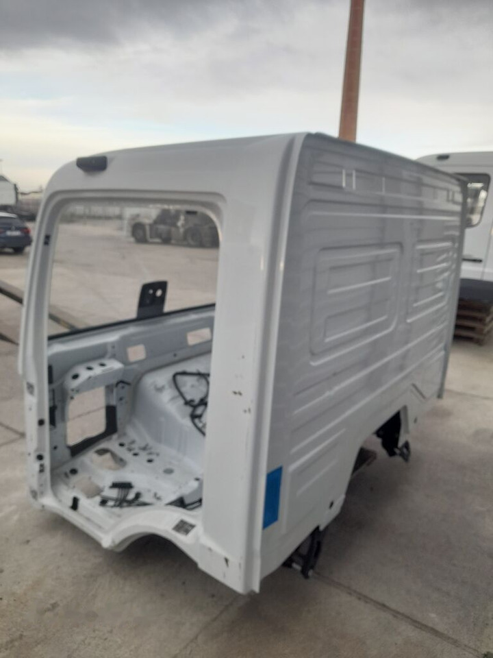 Jaunā Kabīne - Kravas automašīna Mercedes-Benz Atego truck: foto 5